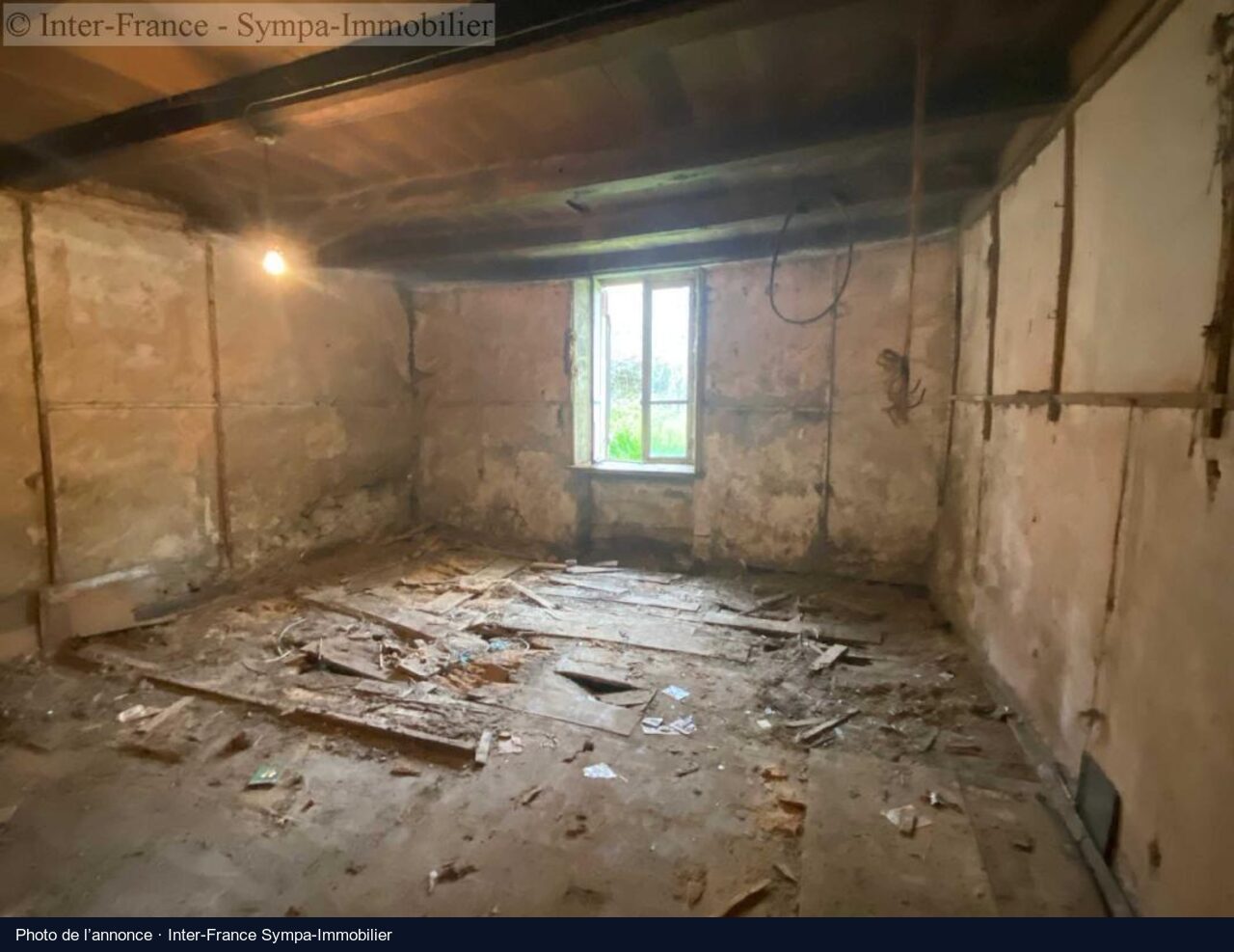 Le salon, Ainvelle : photo de l’annonce, état actuel
