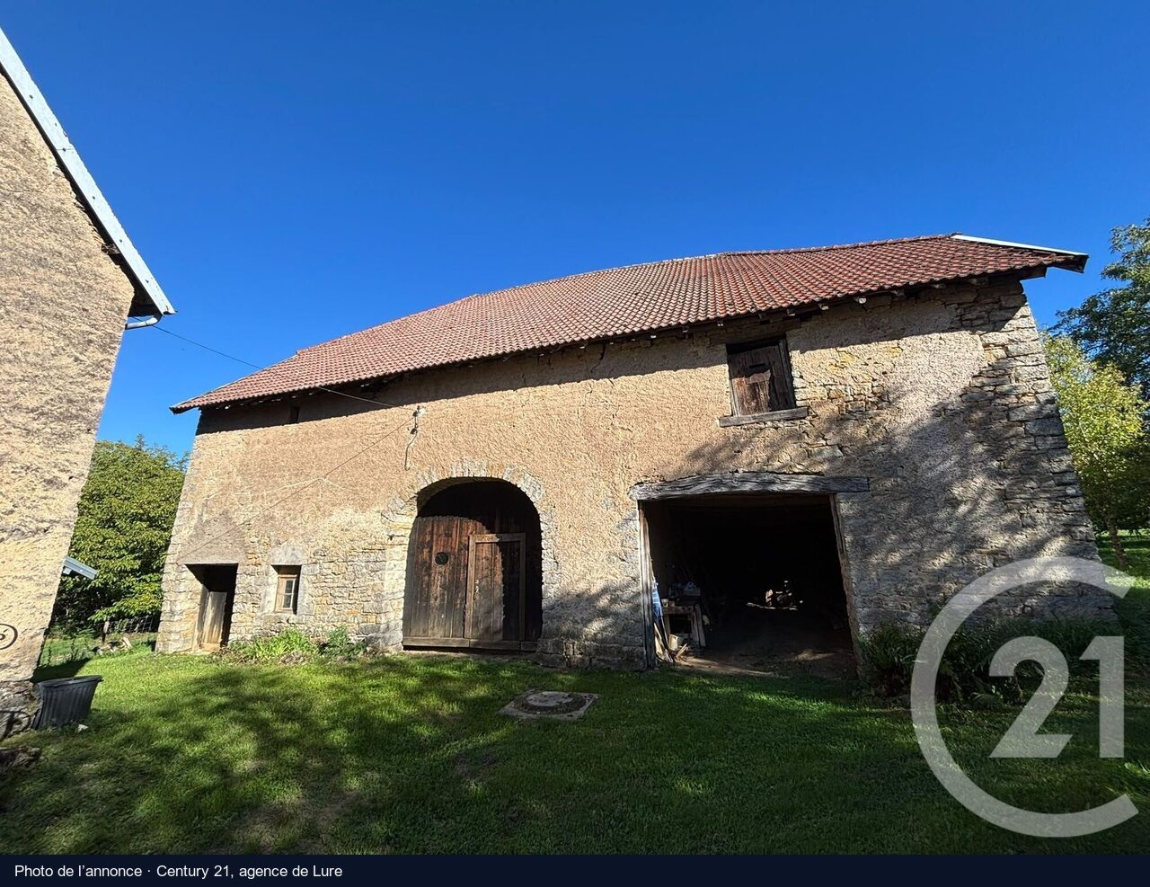 La grange, Cuse-et-Adrisans : photo de l’annonce, état actuel