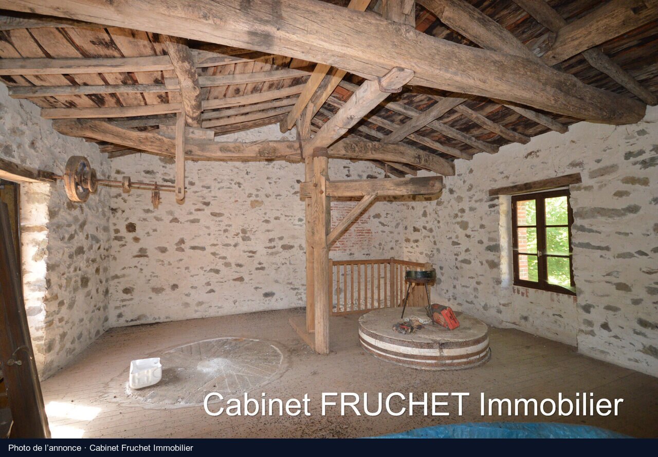 La salle des meules, Sainte-Cécile : photo de l’annonce, état actuel