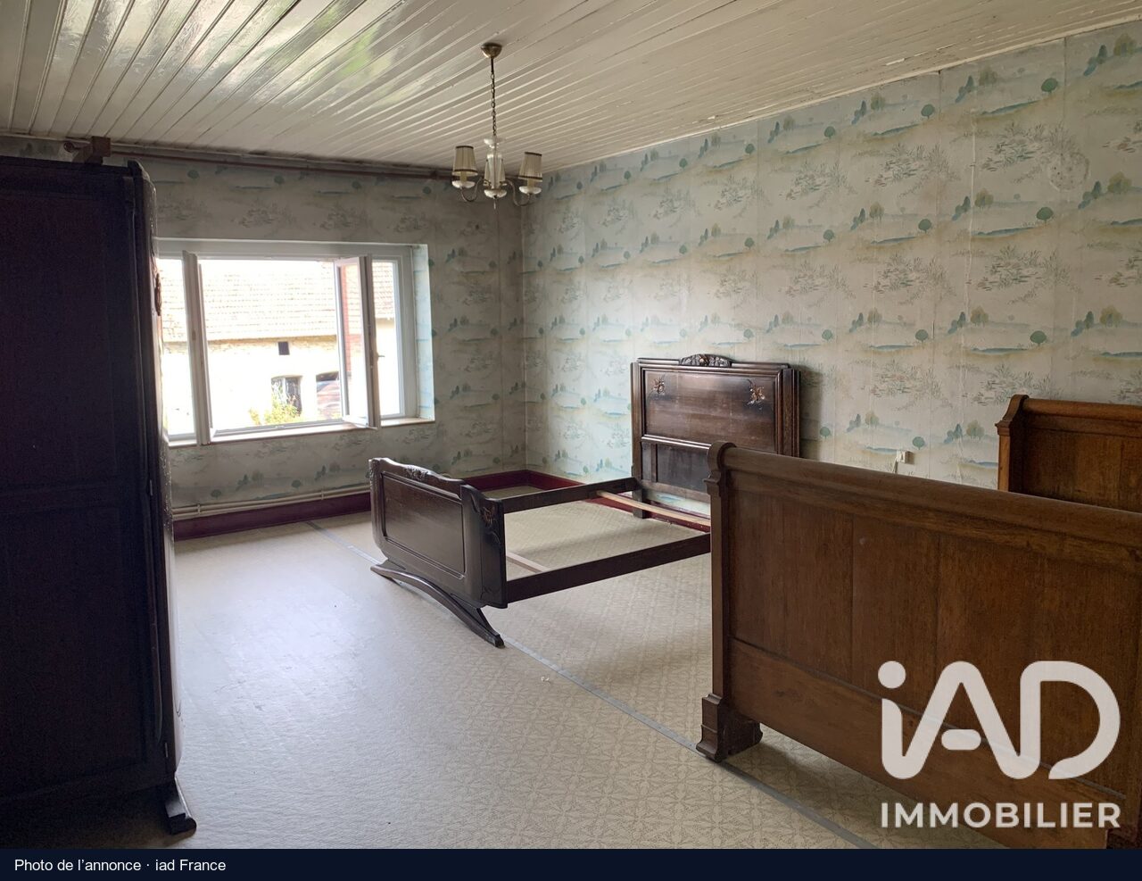 Une chambre, Bourguignon-lès-Morey : photo de l’annonce, état actuel