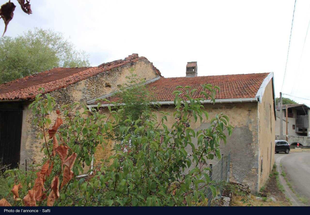 Le pignon, côté jardin, Gémonville : photo de l’annonce, état actuel